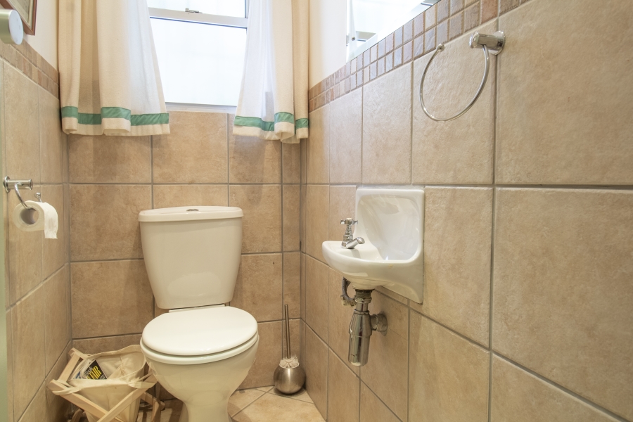 To Let 3 Bedroom Property for Rent in Seaside Longships Western Cape